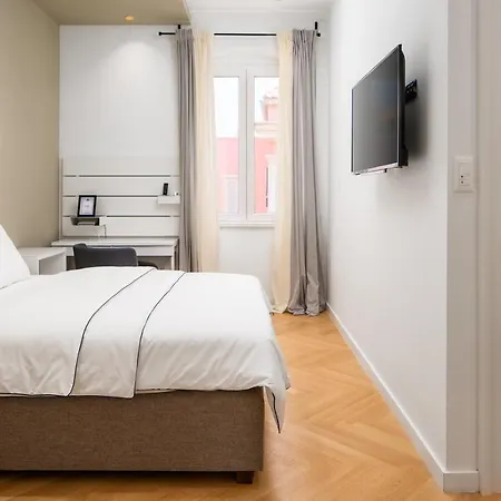 Grey Pearl Rooms Split Exterior photo