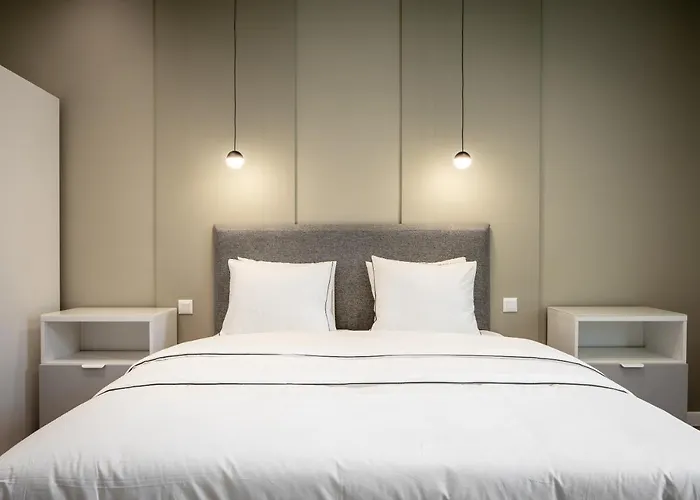 Grey Pearl Rooms